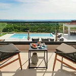 Casa vacanze 4 Bedroom Awesome In *
