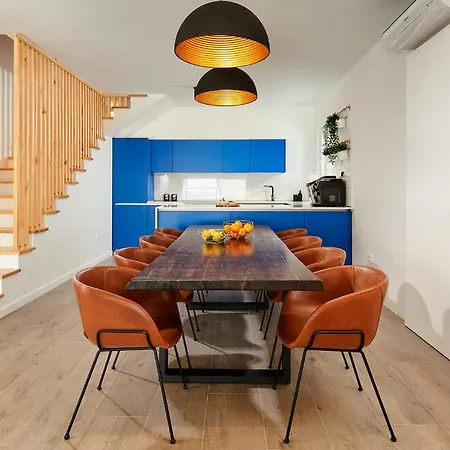 Dom wakacyjny 4 Bedroom Awesome In *