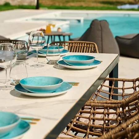 Holiday home 4 Bedroom Awesome In