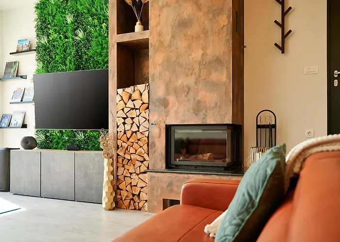 4 Bedroom Awesome In Vikendica *