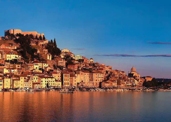 4 Bedroom Awesome In Dubravice