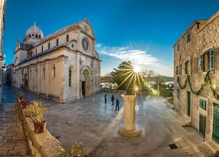 4 Bedroom Awesome In Dubravice